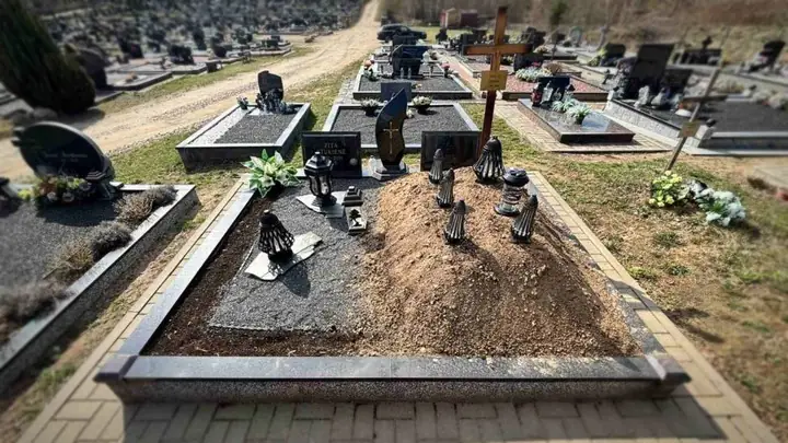 auksciausios-kokybes-paminklu-gamyba-5_720x405